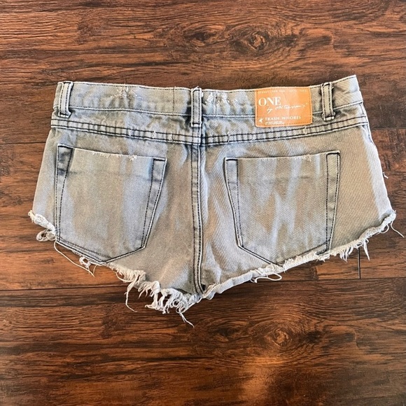 ONE TEASPOONS SIZE 25. Great condition! - Picture 4 of 4